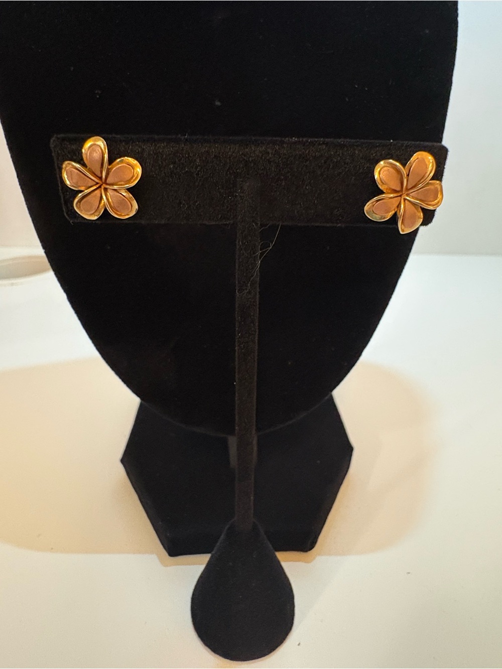 Hawaiian Plumeria Earrings - Women Jewelry